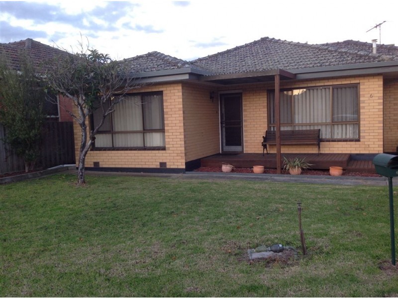 6 Levoca Court, Bell Park VIC 3215