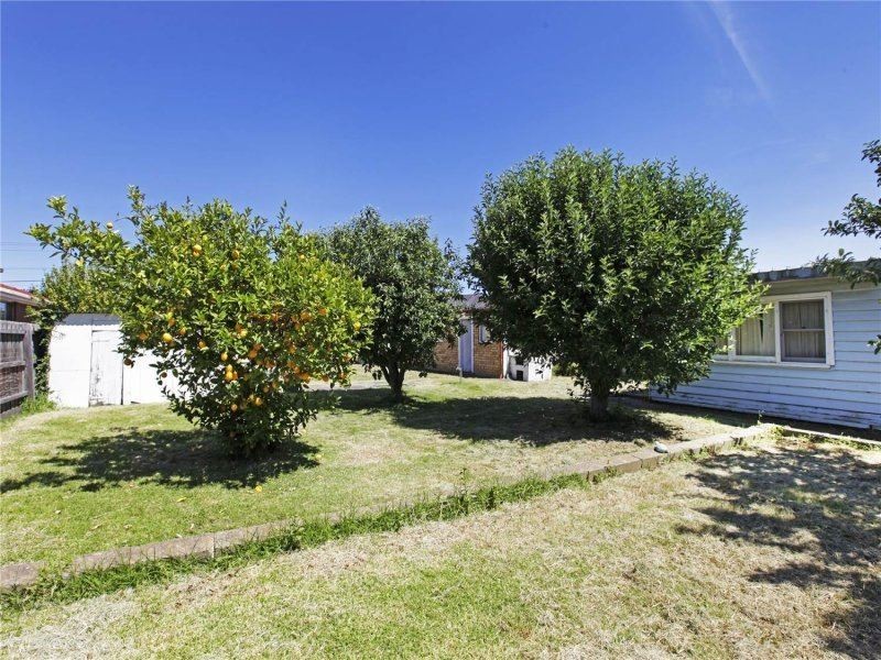 16 Stonehaven Road, Norlane VIC 3214