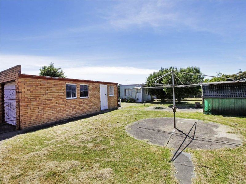 16 Stonehaven Road, Norlane VIC 3214