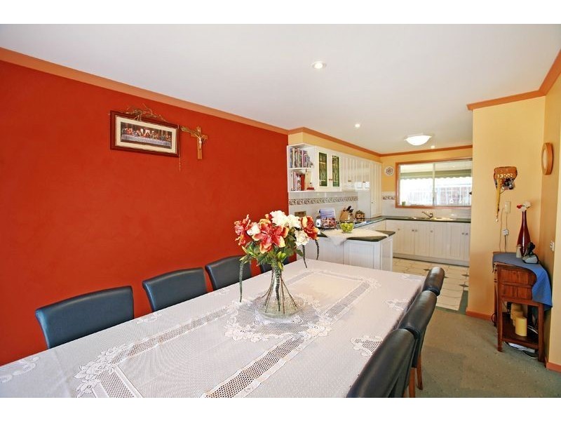 22 Bellnore Drive, Norlane VIC 3214