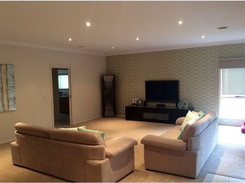 10 Prestige Avenue, Bell Park VIC 3215