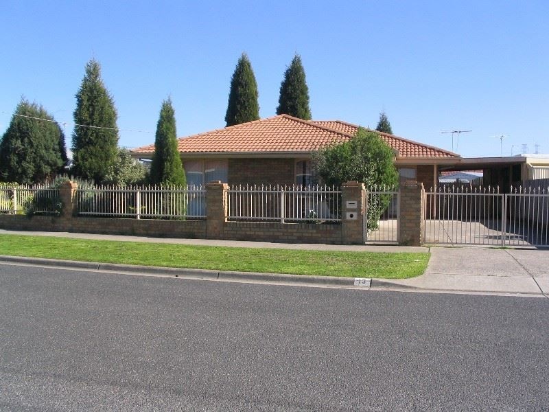 13 Coleraine Crescent, Corio VIC 3214