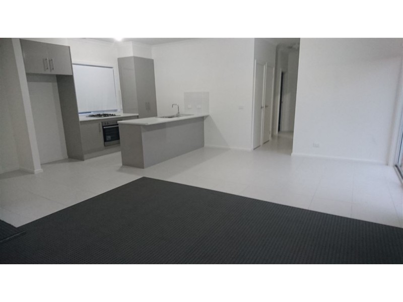 31b Rodbrough Crescent, Corio VIC 3214