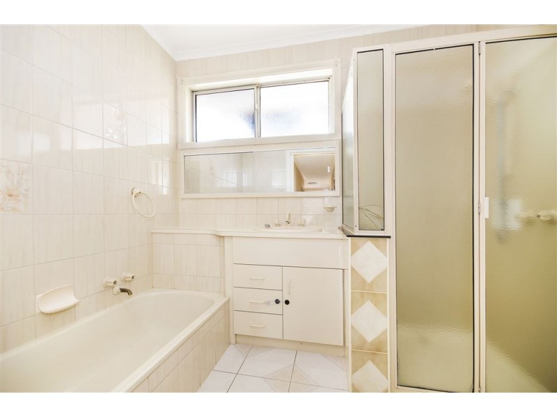 1/28 Hughes Street, Bell Park VIC 3215