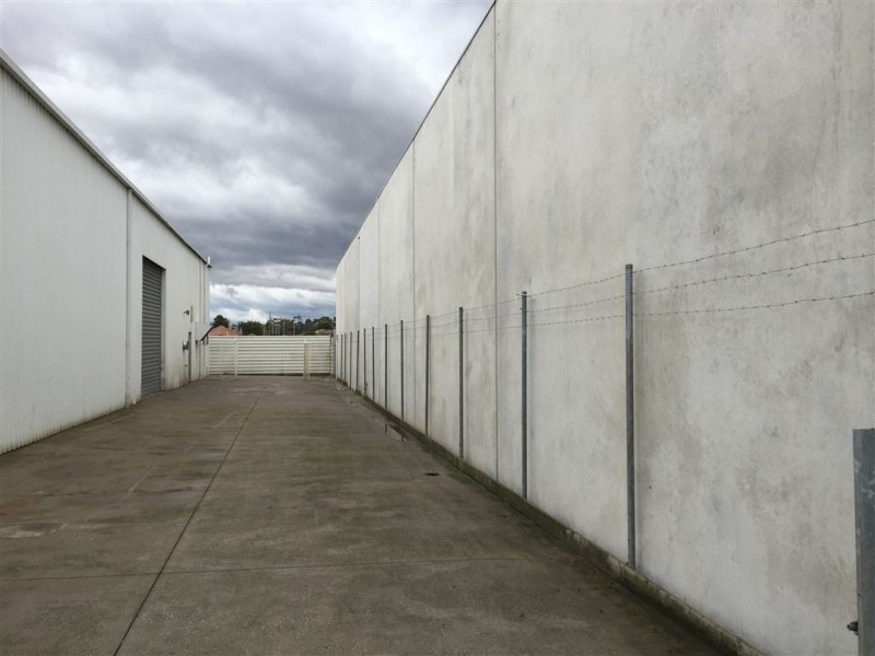 2/67 Douro Street, North Geelong VIC 3215