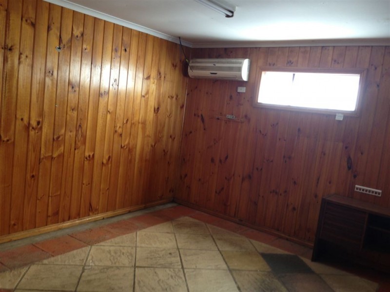 2 Freedman Street, North Geelong VIC 3215