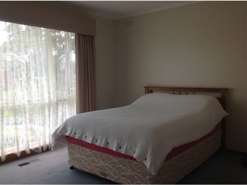 2 Waterford Avenue, Norlane VIC 3214