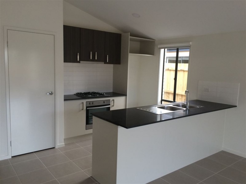 9a Wisteria Grove, Norlane VIC 3214