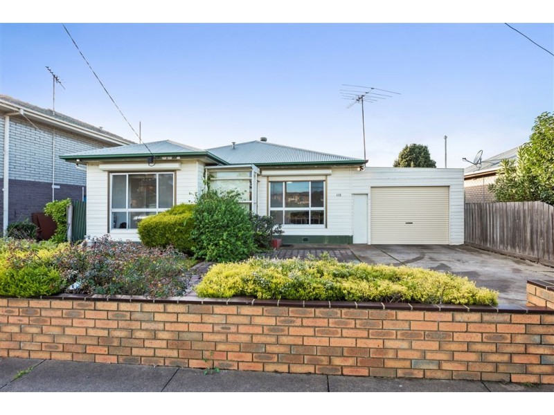 110 Thompson Road, North Geelong VIC 3215
