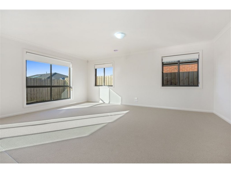 18 Moretti Court, Marshall VIC 3216