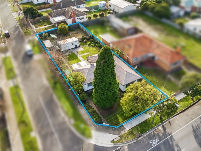 8 Vines Road, Hamlyn Heights VIC 3215