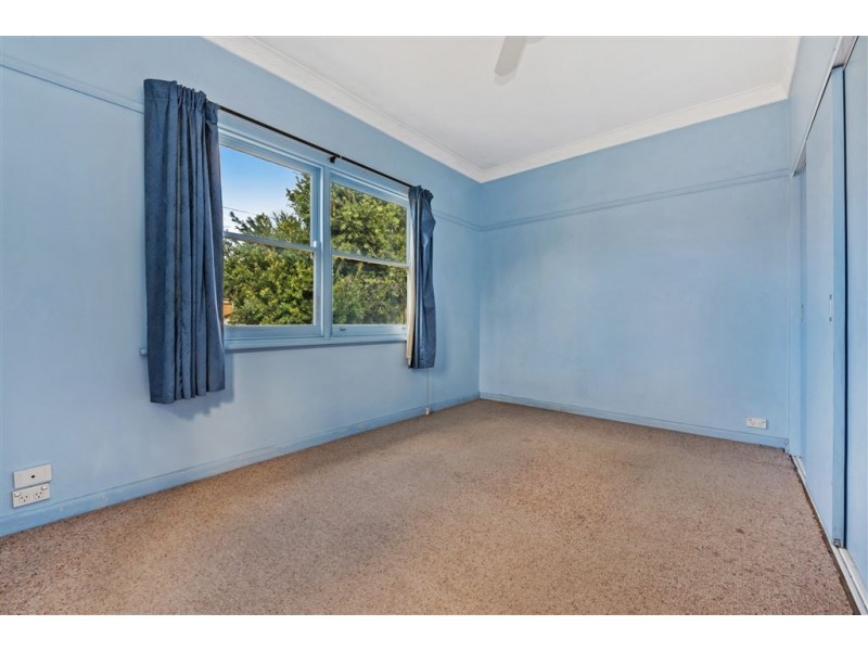 2 Weeroona Avenue, Hamlyn Heights VIC 3215