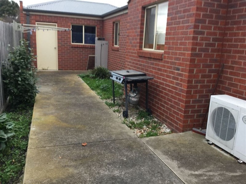1/165 Separation Street, Bell Park VIC 3215
