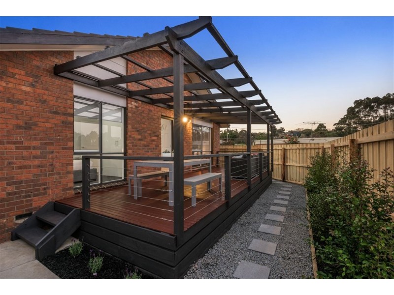 1B Jalana Court, Highton VIC 3216