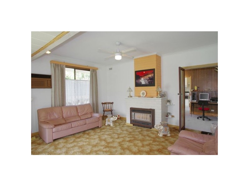 2 Eagle Parade, Norlane VIC 3214