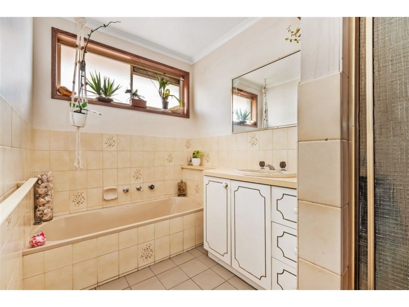 14 Nicholson Crescent, Bell Park VIC 3215