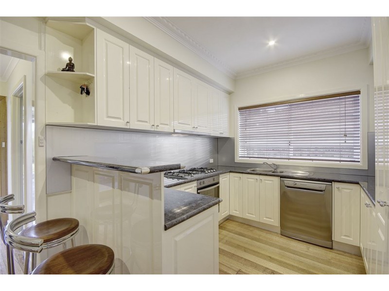 2 Castle Court, Bell Park VIC 3215