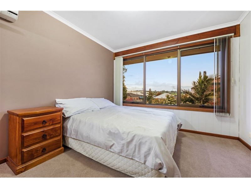 21 Leila Crescent, Bell Post Hill VIC 3215