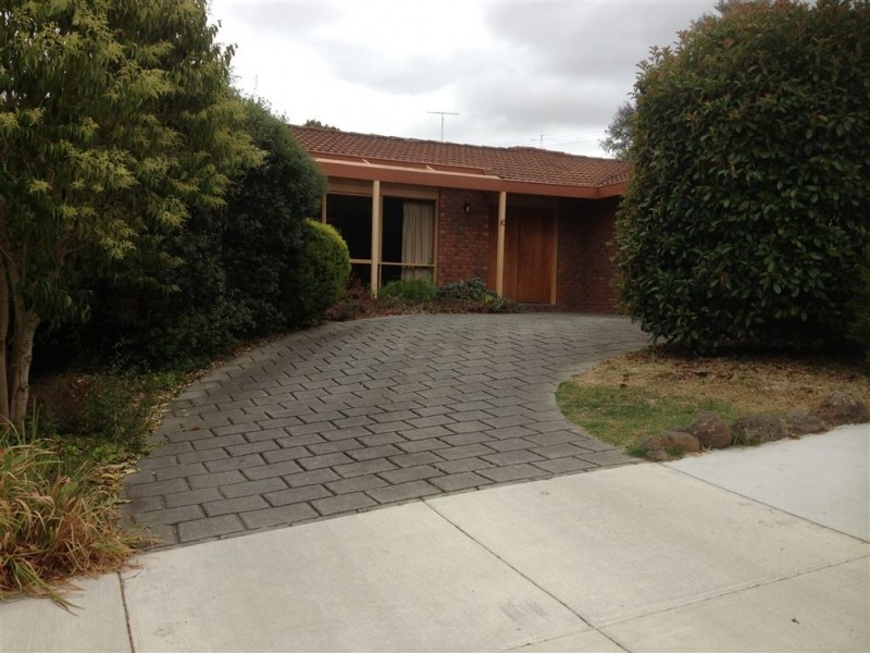 10 Ardlui Drive, Newtown VIC 3220