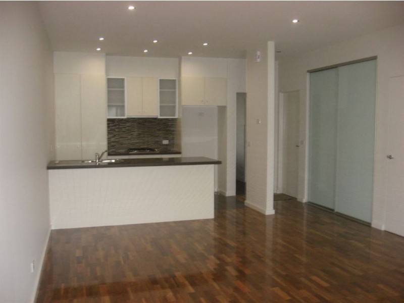 2/1 Marshall Street, Newtown VIC 3220