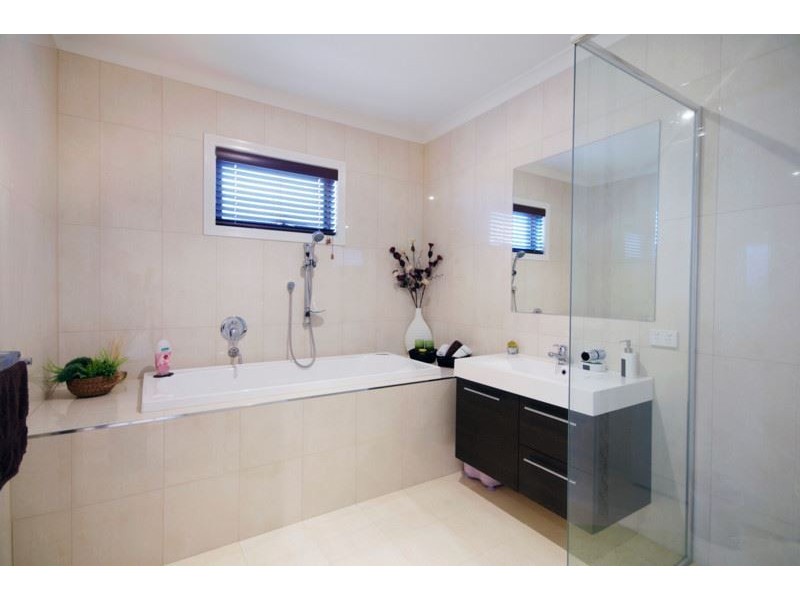 39 Shannahan Drive, Bell Park VIC 3215