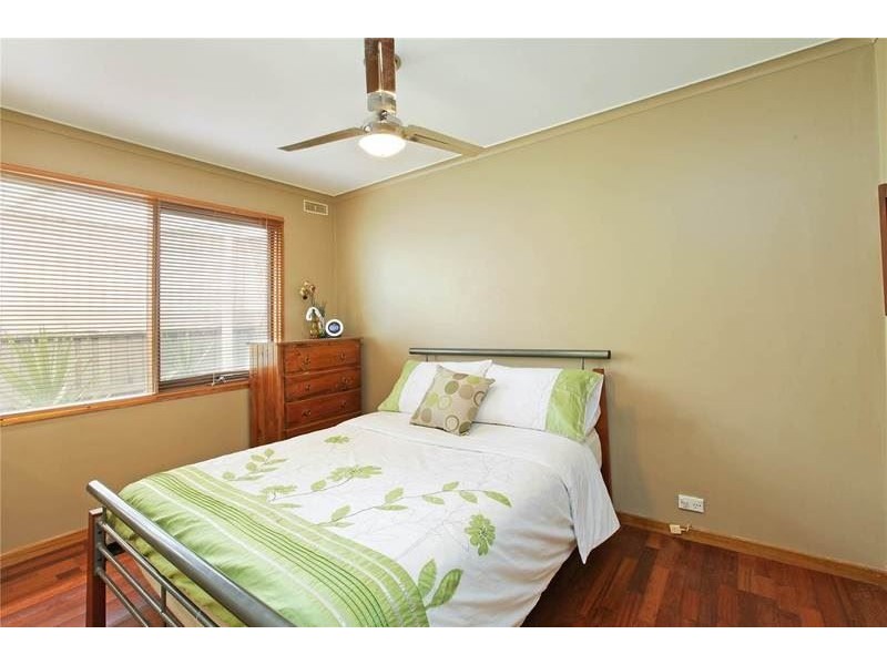 9 Rodbrough Crescent, Corio VIC 3214