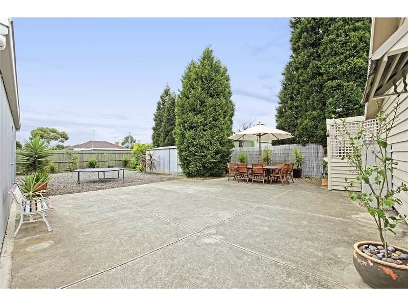 9 Rodbrough Crescent, Corio VIC 3214