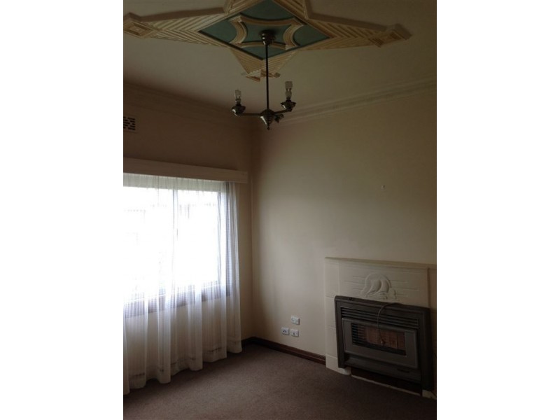 9 Maple Crescent, Bell Park VIC 3215