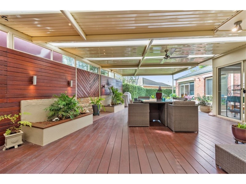 8 Rowe Street, Hamlyn Heights VIC 3215