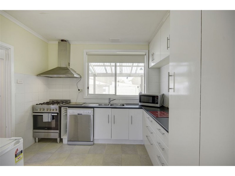 64 Swallow Crescent, Norlane VIC 3214