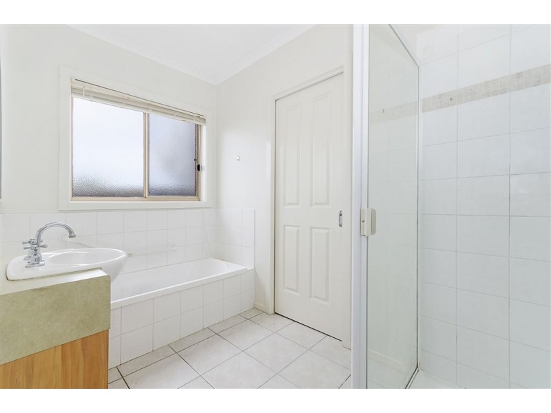 18 Stella Court, Bell Park VIC 3215