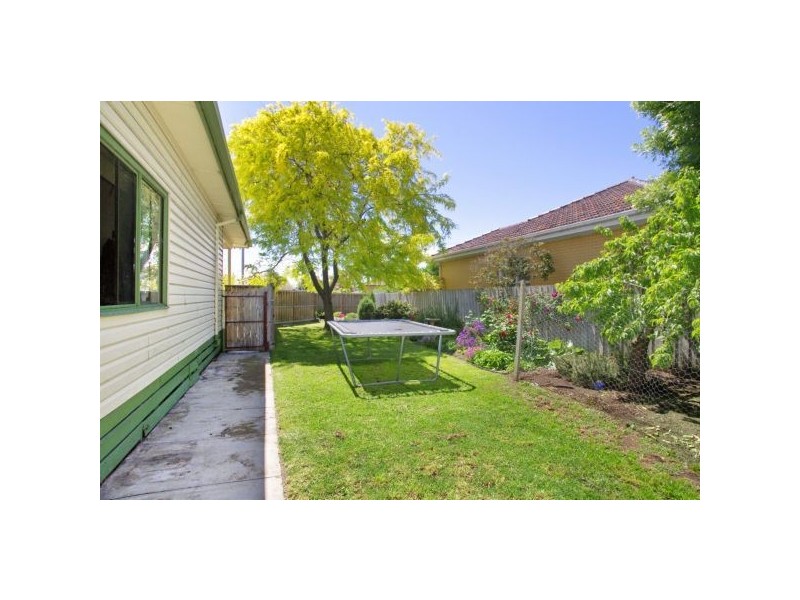 29 Libau Avenue, Bell Park VIC 3215