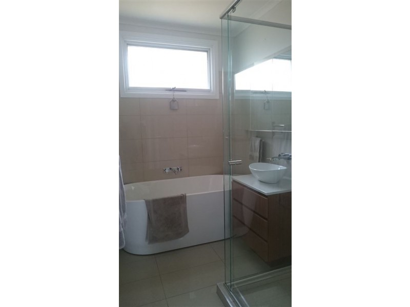 6 Willana Avenue, Hamlyn Heights VIC 3215