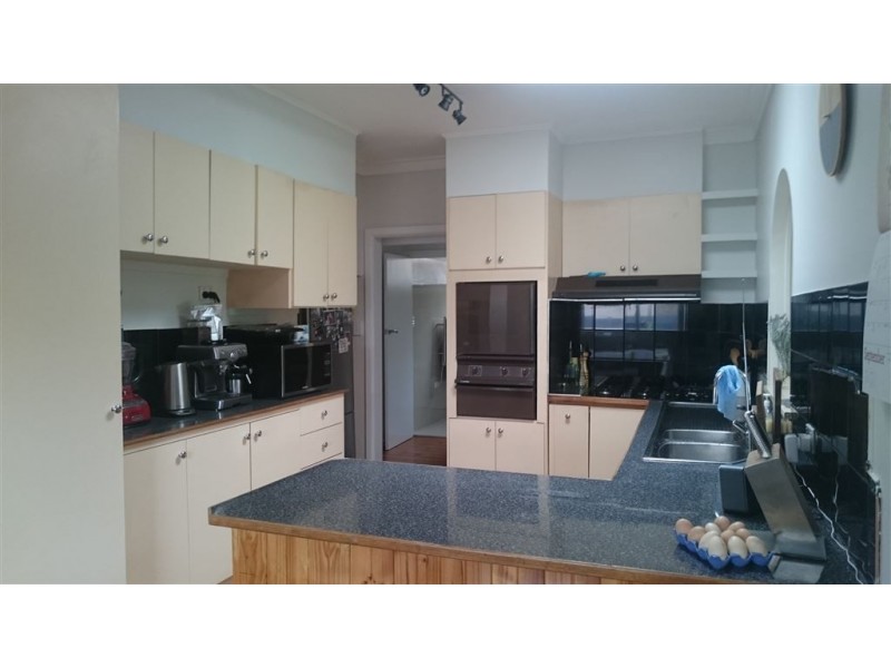 6 Willana Avenue, Hamlyn Heights VIC 3215