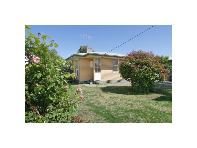 31 Eagle Parade, Norlane VIC 3214