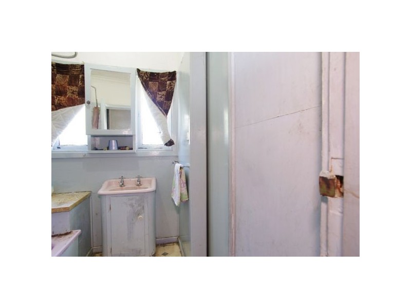 31 Eagle Parade, Norlane VIC 3214