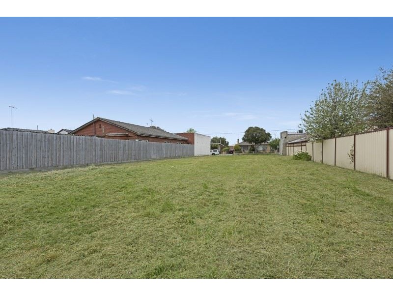 31-33 Walsgott Street, North Geelong VIC 3215