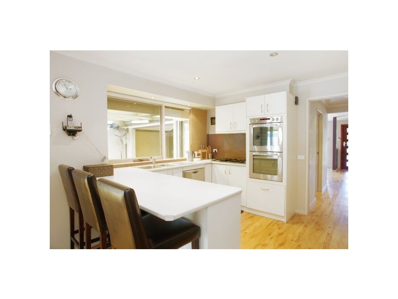 30 Nanworen Crescent, Bell Park VIC 3215
