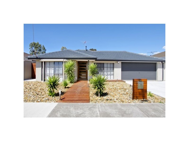 30 Nanworen Crescent, Bell Park VIC 3215