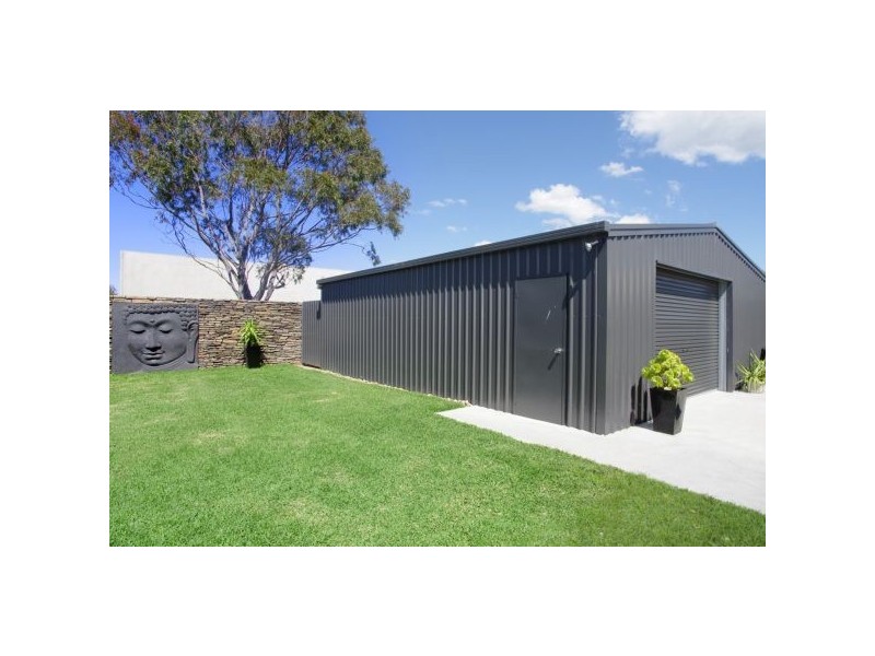 30 Nanworen Crescent, Bell Park VIC 3215