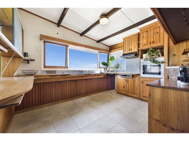 15 Forfar Road, Hamlyn Heights VIC 3215