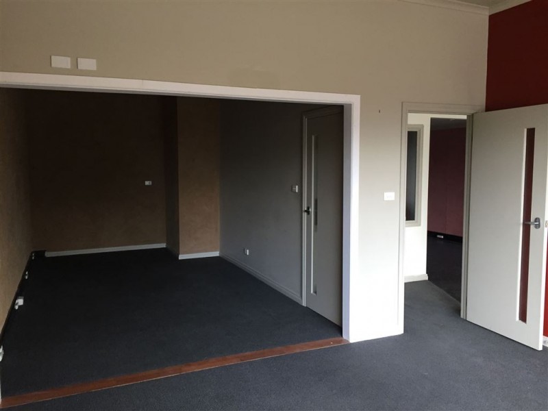 16 Beauford Ave, Bell Post Hill VIC 3215