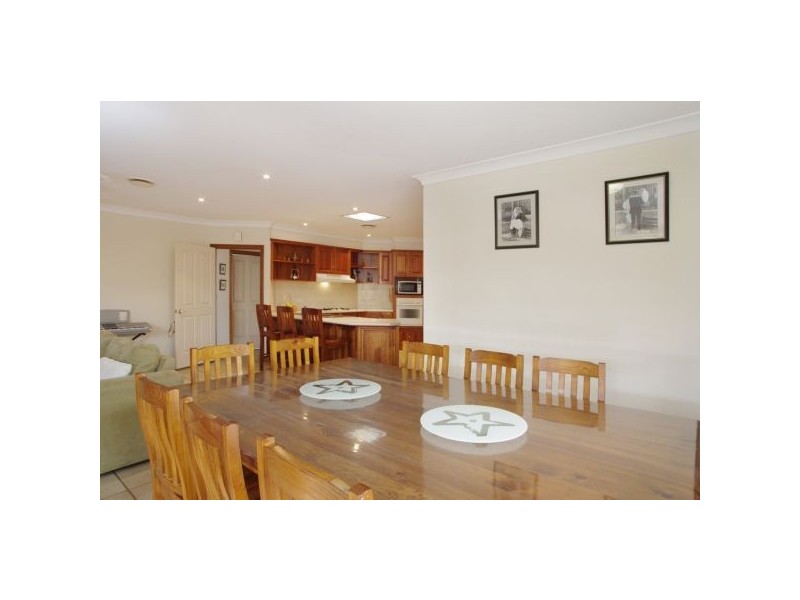 4 O’Dwyer Court, Lovely Banks VIC 3221