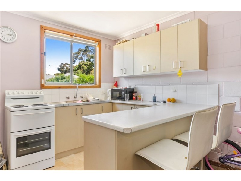 11/38 Pride Avenue, Hamlyn Heights VIC 3215