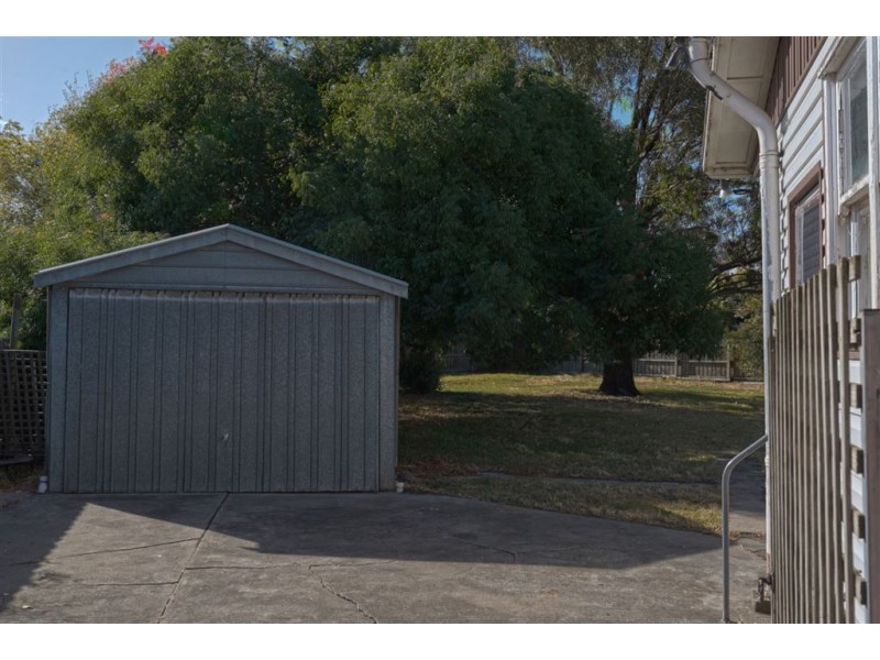 6 Takoma Court, Norlane VIC 3214