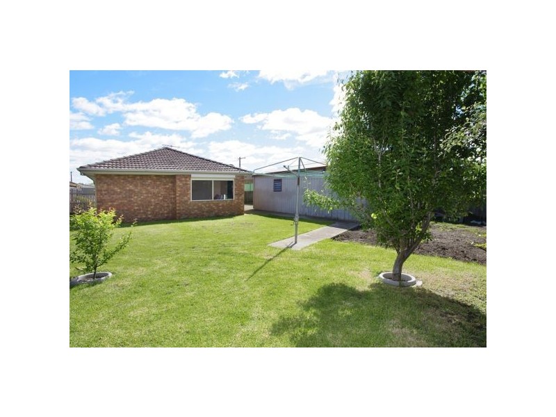 4 Rockley Close, Corio VIC 3214