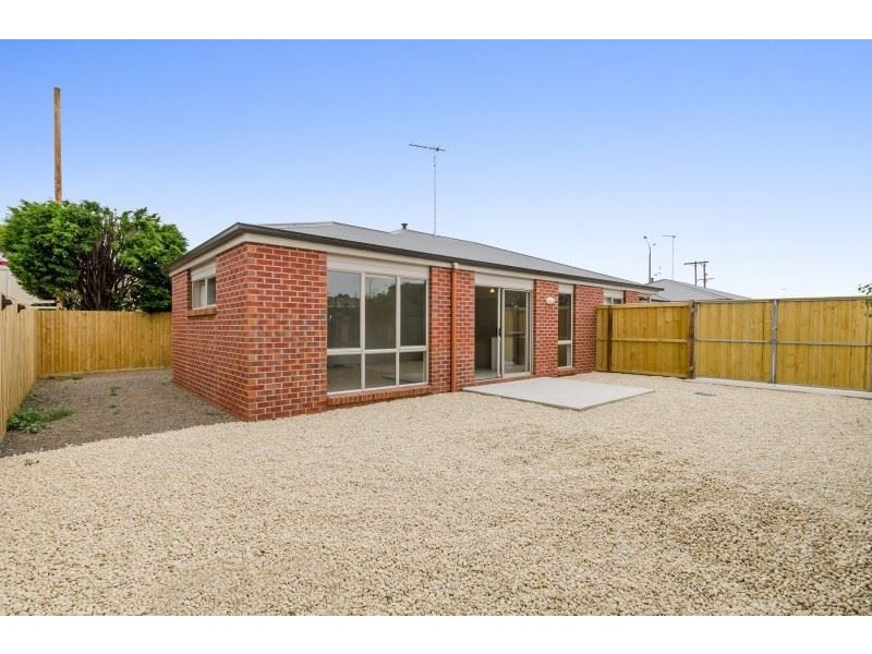2/137 Ballarat Road, Bell Park VIC 3215