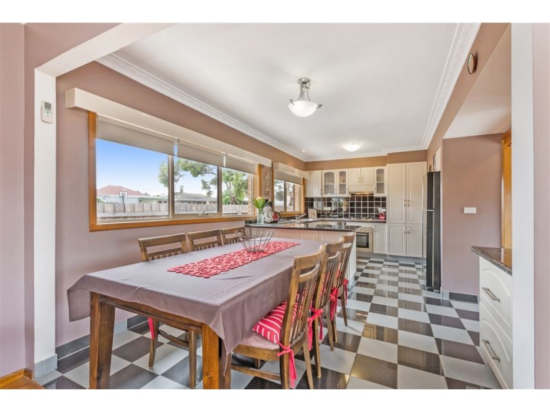 12 Libau Avenue, Bell Park VIC 3215