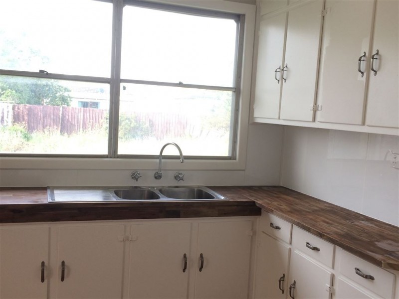 14 Canadian Parade, Corio VIC 3214