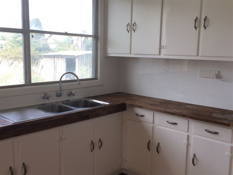 14 Canadian Parade, Corio VIC 3214